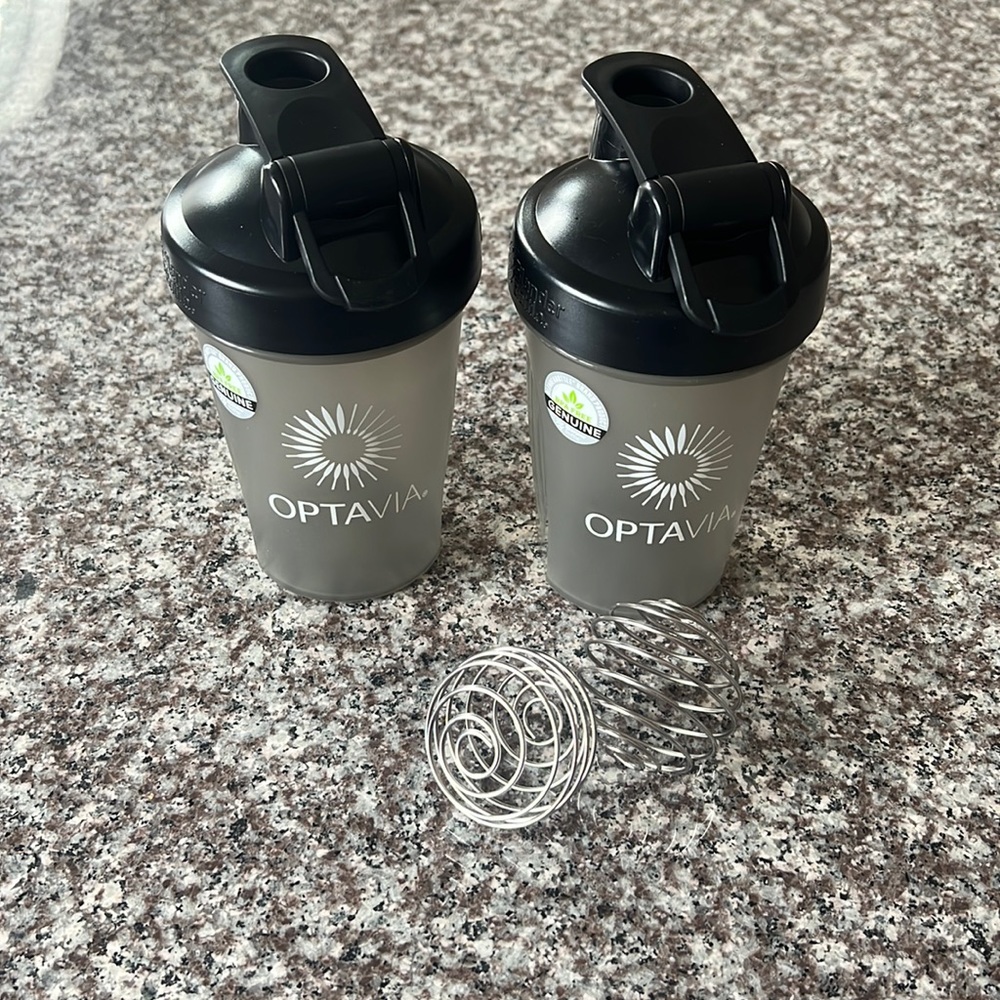OPTAVIA two shakers